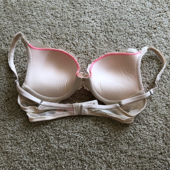 VS Push-up Bras 32C - Picture 7 of 7